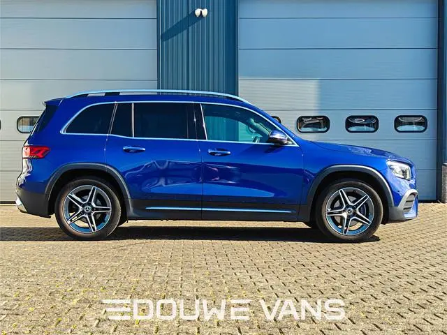 Mercedes-Benz GLB 200 Automaat Panorama AMG-Line Trekhaak Ambiente Verli. Stoelverw. Navi Night Pakk...