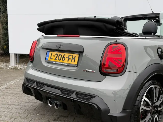MINI Cooper Cabrio
