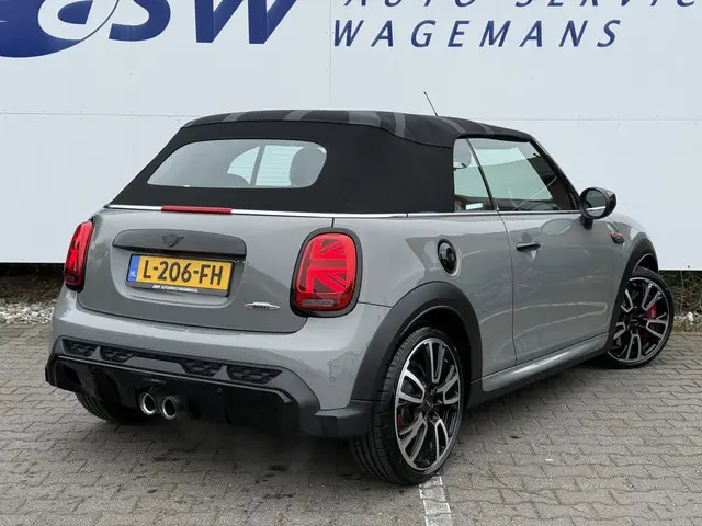MINI Cooper Cabrio