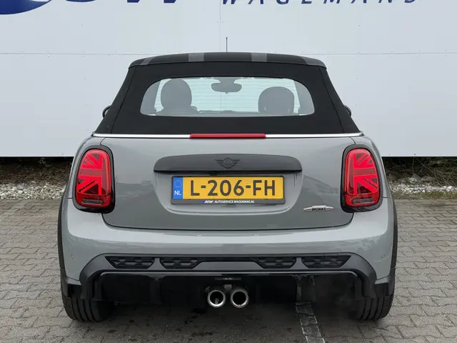 MINI Cooper Cabrio
