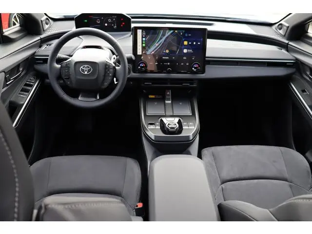 Toyota CHR +