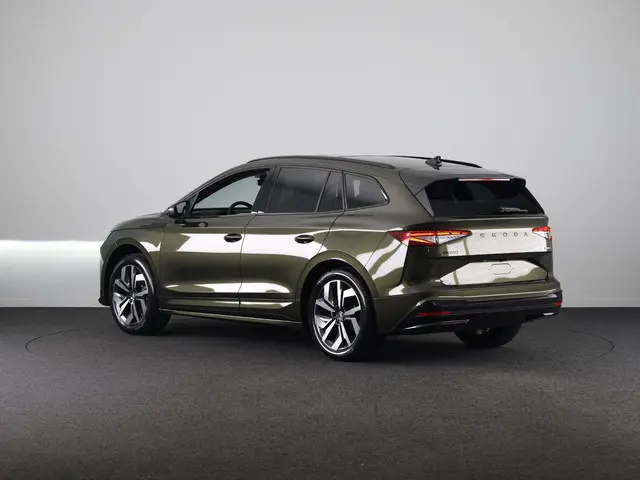 Škoda Enyaq 60 Sportline 204 pk | Panoramadak | Adaptive Cruise Control | Blind Spot |