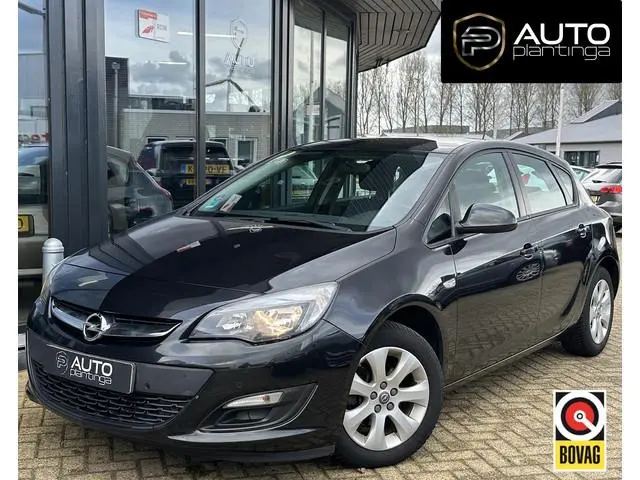 Opel Astra 1.4 Turbo Blitz 120PK | Trekhaak | Airco | Parkeersensoren | Cruise Control | Comfort Sto...