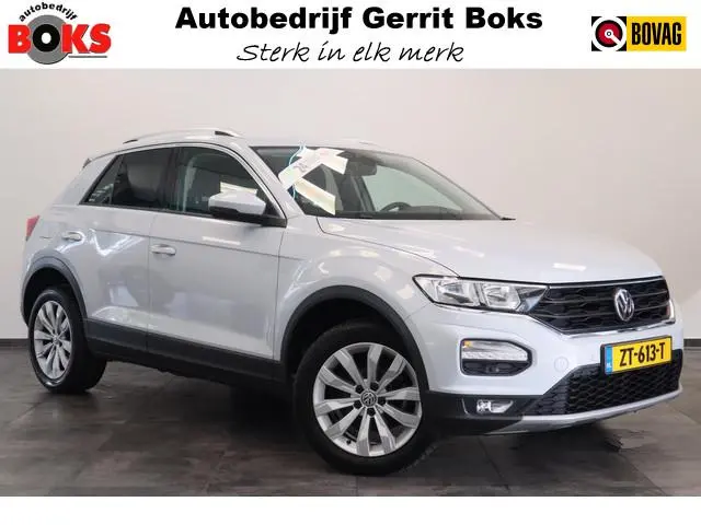 Volkswagen T-Roc 1.0 TSI Style PDC Camera ACC Navi 24 Maanden garantie* (Vraag naar de voorwaarden)