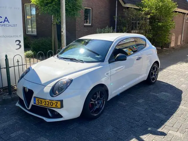 Alfa Romeo MiTo 0.9 TwinAir ECO Navigatie/Airco-Ecc/Alu wielen/Led
