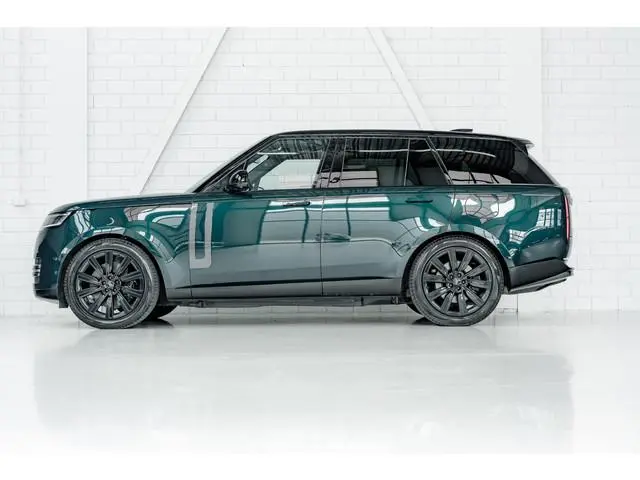 Land Rover Range Rover P510e HSE *SVO British Racing Green*