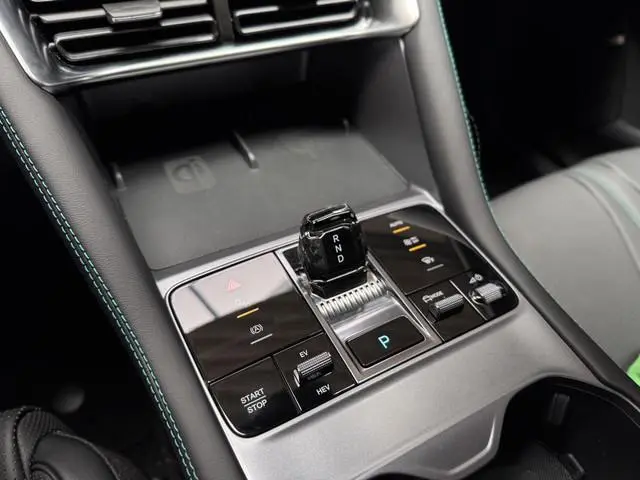 BYD SEAL U