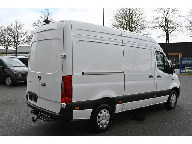 Mercedes-Benz eSprinter