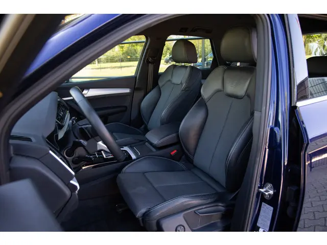 Audi Q5 55 TFSI e QuattroS edition , Adap. cruise, Carplay,