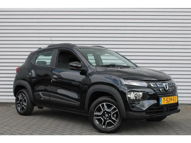 Dacia Spring Essential |  Airco | 14" Design velgen | Bluetooth | PDC |