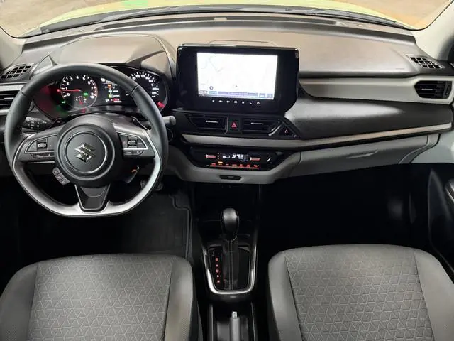 Suzuki Swift 1.2 Style Smart Hybrid | Navi | 16" | ACC | Dodehoek | Carplay | Camera |