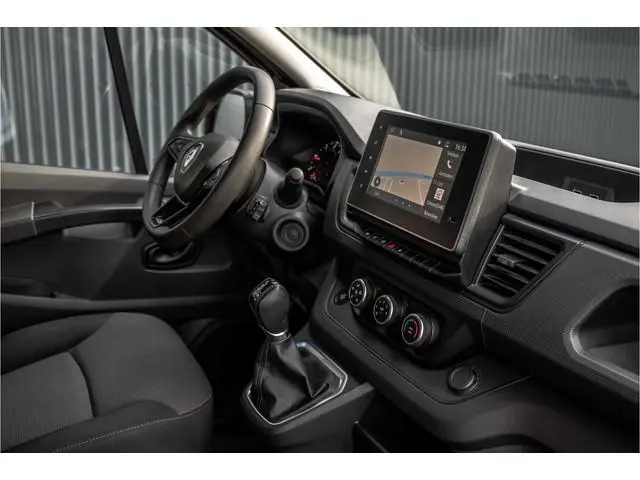 Renault Trafic 2.0 dCi 150 L2H1 | Automaat | 5-Zits | 150 PK | Camera | Cruise | Navi | Airco