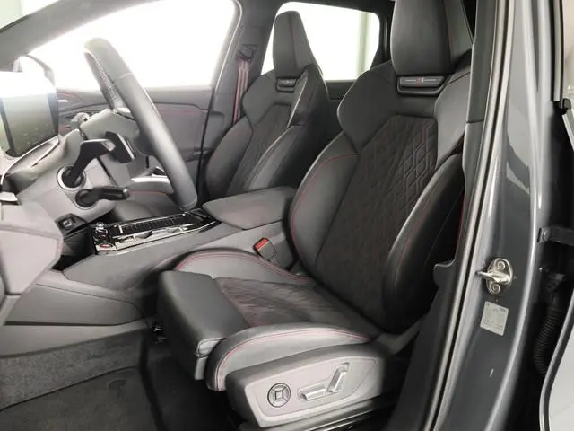 Audi SQ6 e-tron