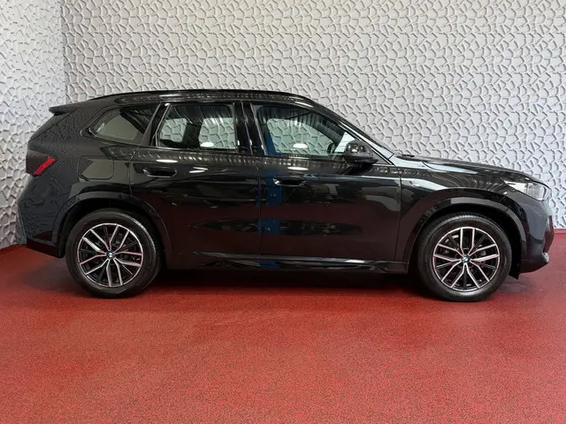 BMW X1 SDRIVE M-SPORT SHADOW LINE NAVI LED ELEK.KLEP CRUISE LEER/ALCANTARA CAMERA M-SPORT INTERIEUR...