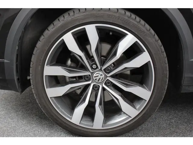 Volkswagen T-Roc 1.5 TSI 150pk DSG R-Line United  Navigatie Climate Control Digitale Cockpit Full Le...