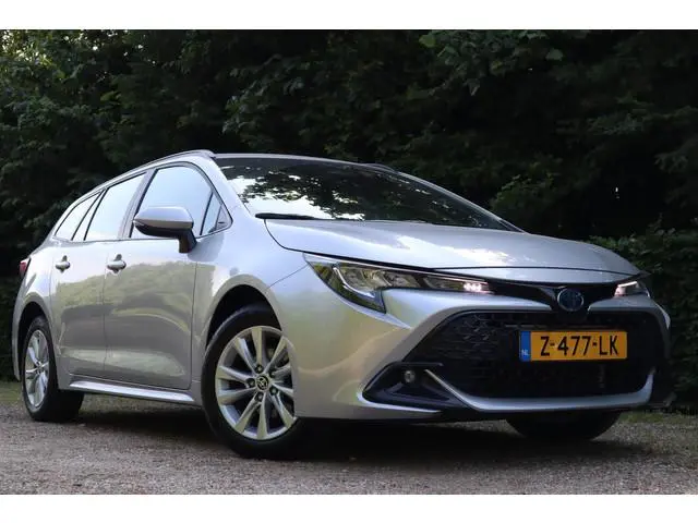 Toyota Corolla Touring Sports Hybrid 140 Active | Camera | Carplay | Acc | Navi |