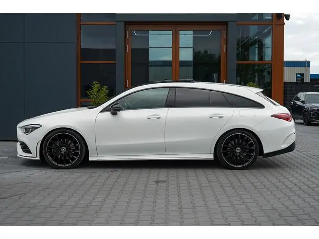 Mercedes-benz CLA-klasse Shooting Brake 250 e Bns Sol AMG Ld | Pano | Multibeam | Trekhaak | 19 inch