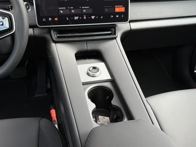 Polestar 4