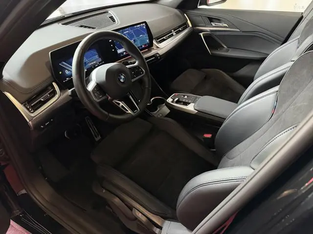 BMW X1 SDRIVE M-SPORT SHADOW LINE NAVI LED ELEK.KLEP CRUISE LEER/ALCANTARA CAMERA M-SPORT INTERIEUR...