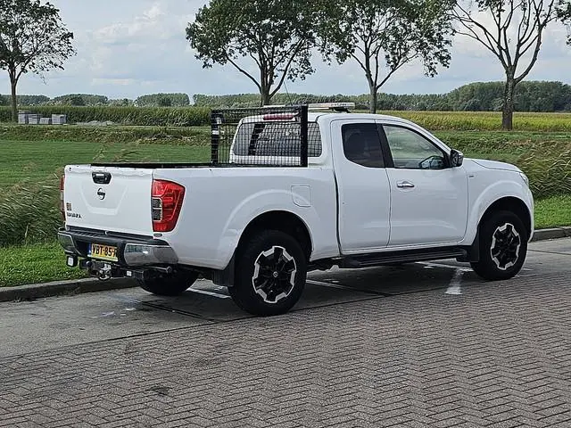 NISSAN NAVARA 2.3 4WD 4x4 160Pk NAP Origineel Nederlands Oh-Historie!