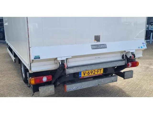 FUSO Canter