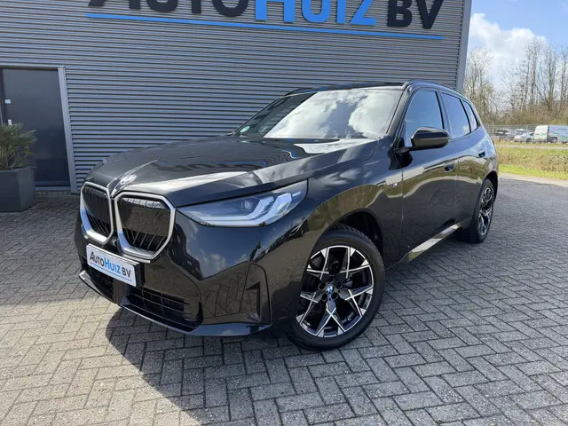 BMW X3 20 xDrive M Sport Panoramadak Trekhaak Leder ACC LED Achteruitrijcamera Stuurwielverwarming