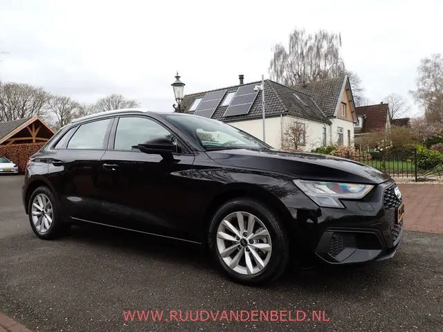 Audi A3 Sportback 35 TFSI Pro Line !! INCL 12 MAAND GARANTIE !! / ACC / CARPLAY
