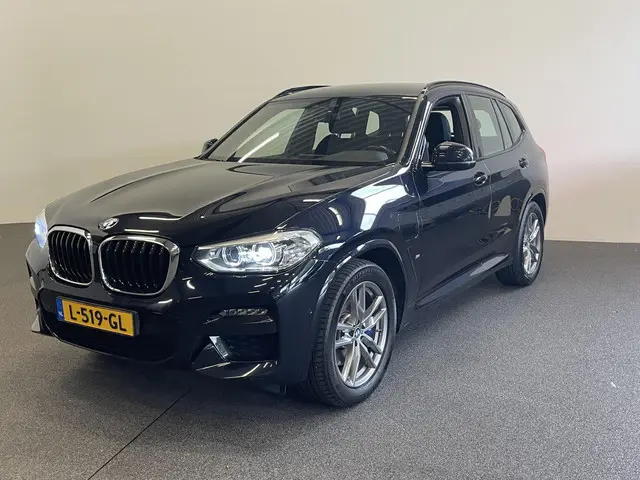BMW X3 xDrive30e Executive M-Sport Leder PDC VA + Camera Full LED Navi Carplay Live Cockpit