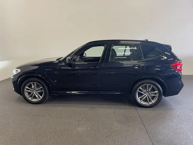 BMW X3 xDrive30e Executive M-Sport Leder PDC VA + Camera Full LED Navi Carplay Live Cockpit