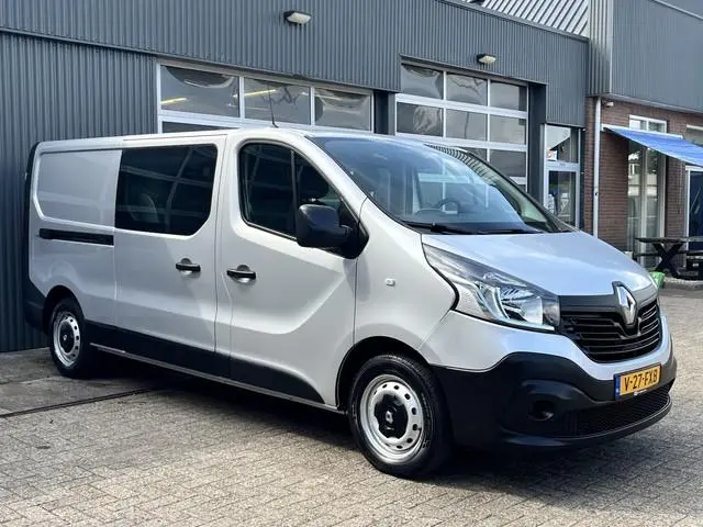 Renault Trafic 1.6 dCi L2H1 DC Marge Btw / Bpm vrij Airco Cruise controle Navigatie 5 persoons Dubbe...