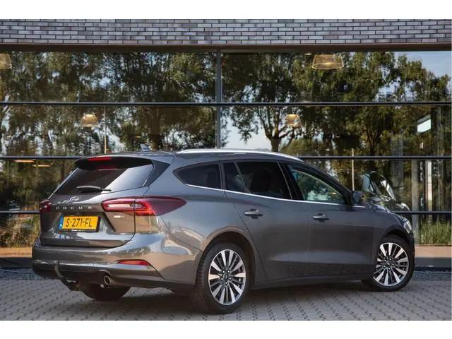 Ford Focus Wagon 1.0 EcoBoost Hybrid Titanium X , Cruise control, Trekhaak, Achteruitrijcamera,