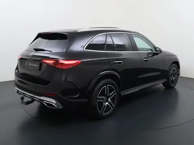 Mercedes-Benz GLC-klasse 300 e 4MATIC AMG Line | Pano HUD Trekhaak Burmester Memory