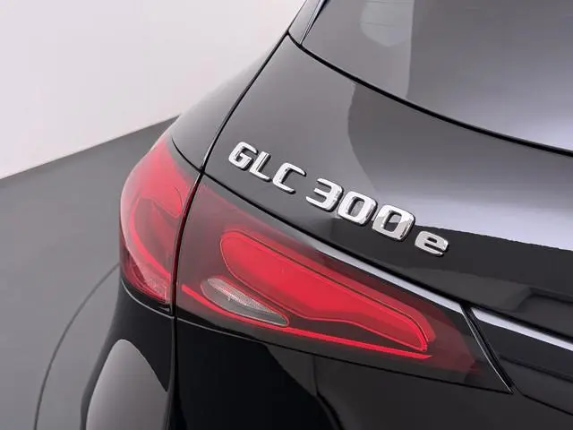 Mercedes-Benz GLC-klasse 300 e 4MATIC AMG Line | Pano HUD Trekhaak Burmester Memory