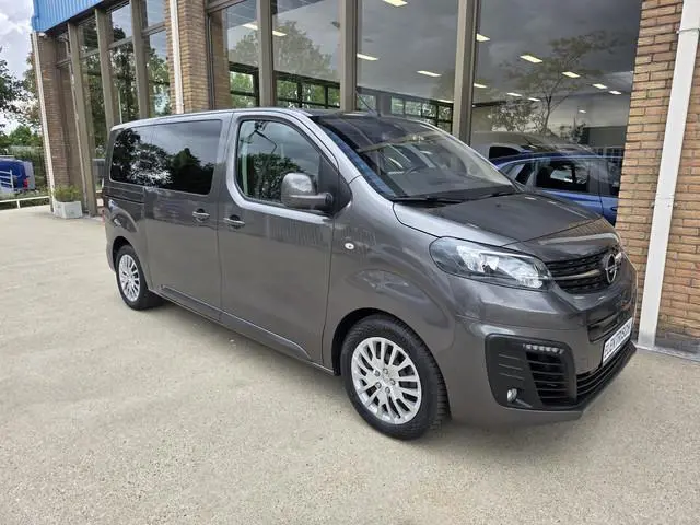 Peugeot e-Expert /Opel Zafira-e L2 Innovation 50 kWh Links & Rechts schuifdeur Privacy glass Climate...