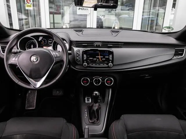 Alfa Romeo Giulietta 1.4 T Sprint | 1e eigenaar| Dealer/specialist OH | Automaat | Trekhaak