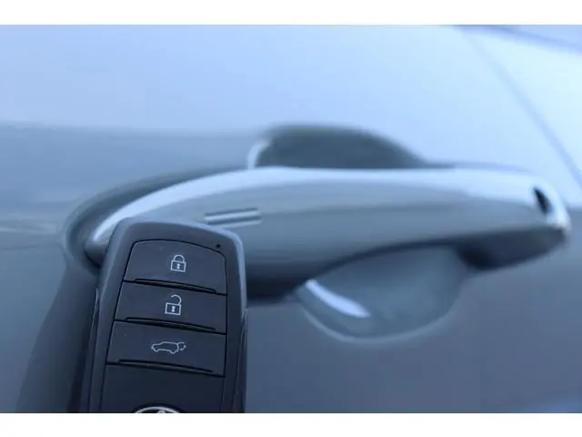 Toyota CHR +