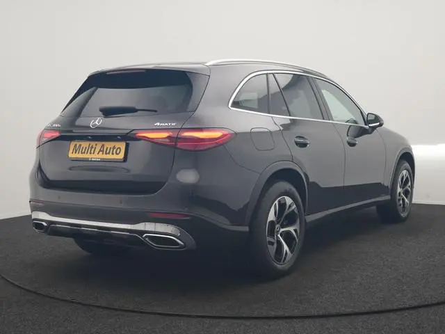 Mercedes-Benz GLC-klasse 300e 4MATIC Luxury Line PHEV 313pk Dealer O.H. | Trekhaak Af Fabriek | Adap...