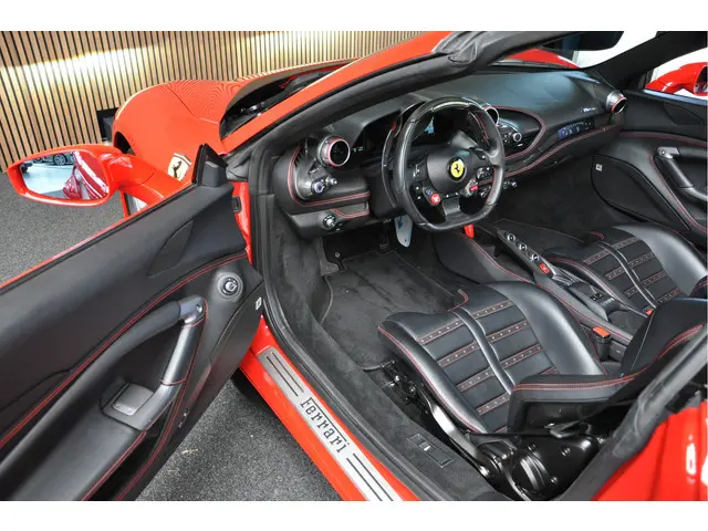 Ferrari F8 Spider