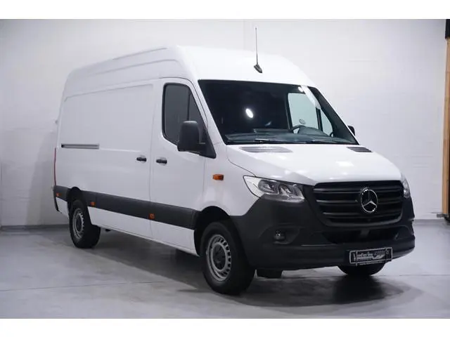 Mercedes-Benz Sprinter 317 CDI 170 pk Aut. L2H2 Navi, 360 Camera Laadruimte Pakket, PDC V+A, Cruise...
