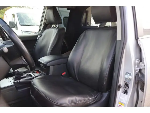 Toyota Land Cruiser 2.8 D-4D-F Challenger Window Van