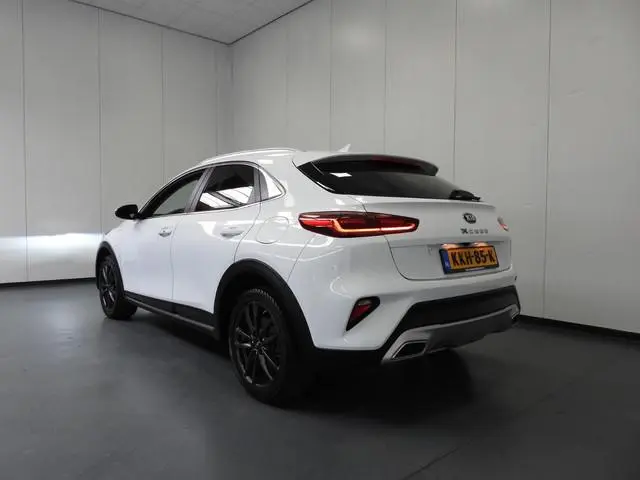 Kia XCeed 1.6 GDi PHEV Plug-In DynamicLine NAVI/CAMERA/LED/17"LMV!