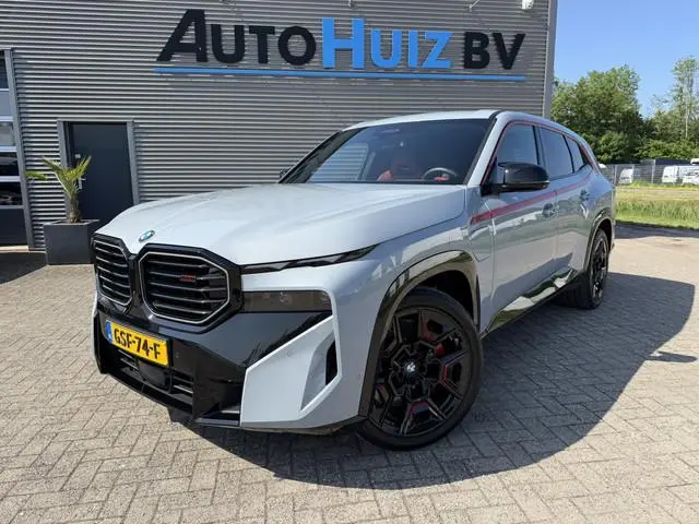 BMW XM