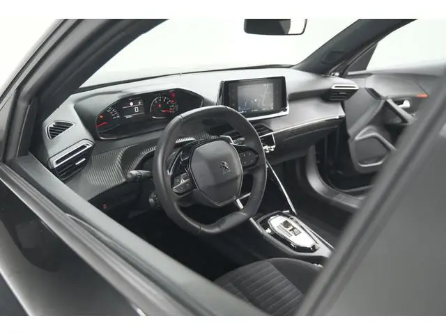 Peugeot 2008 PureTech 130 Active Pack | Trekhaak | Camera | Navigatie | Parkeersensoren | Apple Carp...