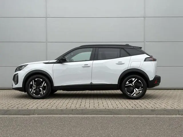 Peugeot 2008 1.2 Hybrid 145 GT | Elektrische stoelen | Adaptieve cruise control | Stoelverwarming |...