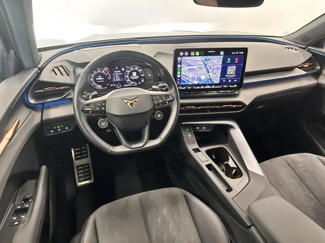 CUPRA Terramar 1.5 TSI e-Hybrid Business Airco Navi Carplay PDC VA + 360 Camera Adaptive Cruise Cont...