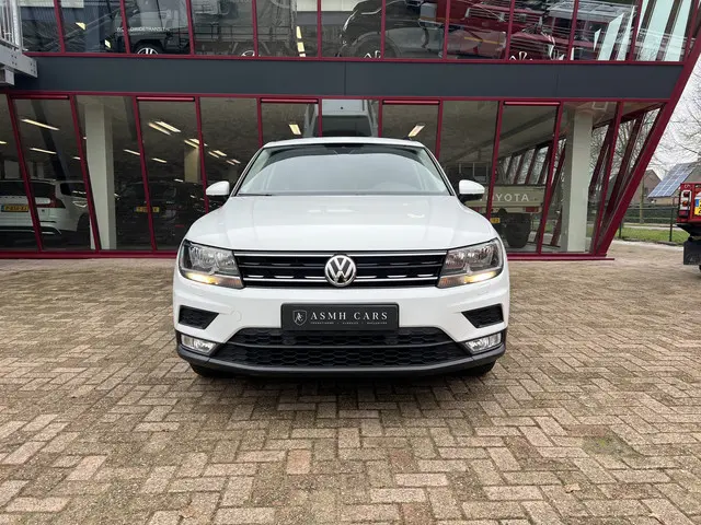 Volkswagen Tiguan 1.4 TSI ACT Highline | ACC | Navi | PDC | Stoelverw. |