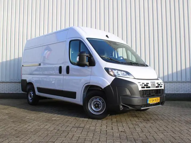 Fiat Ducato 2.2 MultiJet 120 S&S L2H2 3.0t | Airco | Cruise | Camera | Navi | 3 zits | Schuifdeur re...