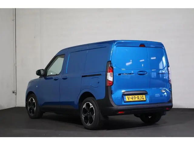Ford E-Transit Courier