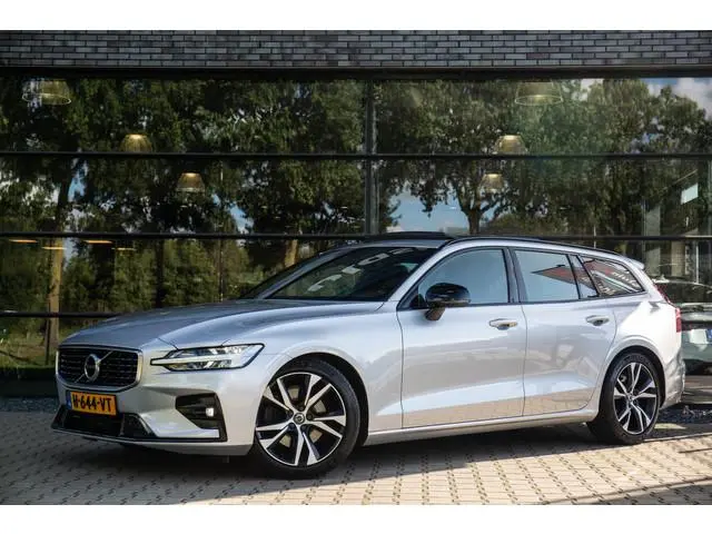 Volvo V60 2.0 T4 R-Design , Panoramadak, Nappaleder, BTW, Memory, Trekhaak
