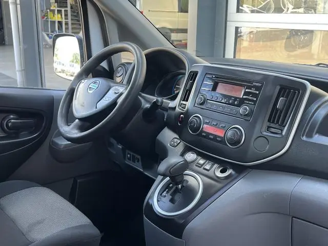 Nissan NV200